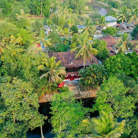 戈德亚姆 Garggi Backwater Retreat酒店 外观 照片