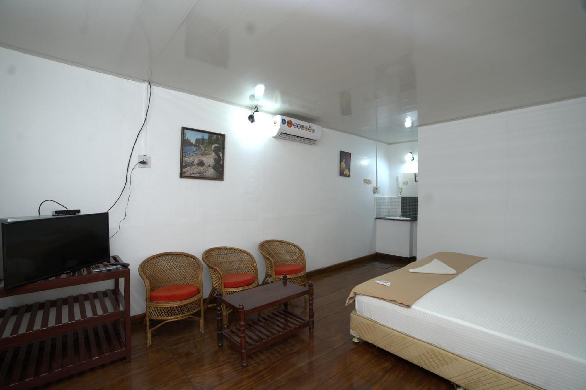 戈德亚姆 Garggi Backwater Retreat酒店 外观 照片