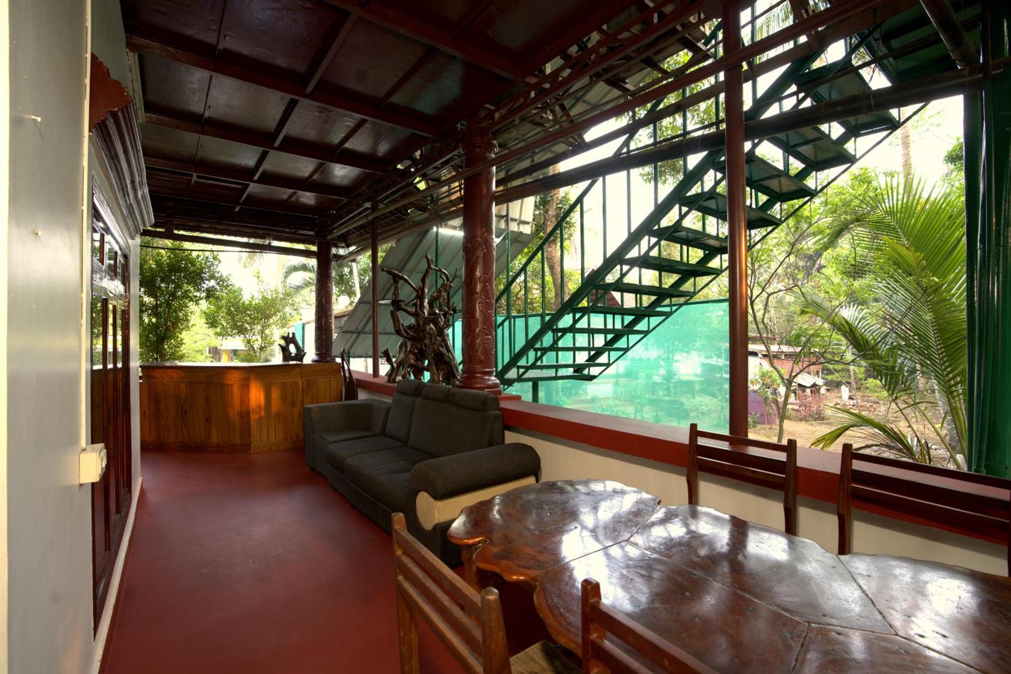 戈德亚姆 Garggi Backwater Retreat酒店 外观 照片