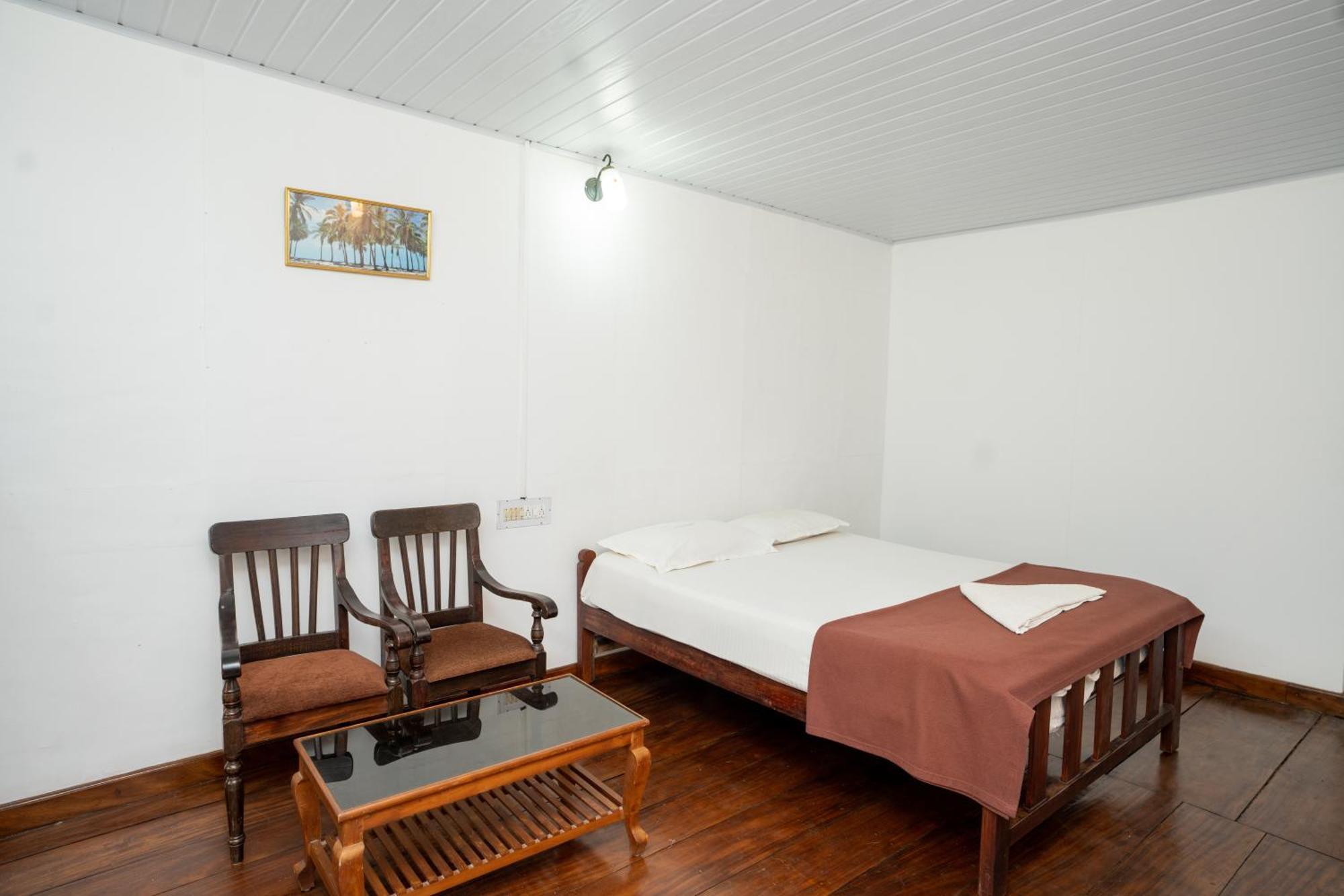 戈德亚姆 Garggi Backwater Retreat酒店 外观 照片