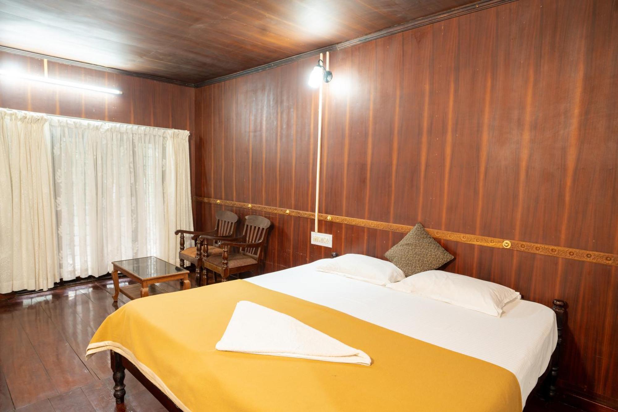 戈德亚姆 Garggi Backwater Retreat酒店 外观 照片